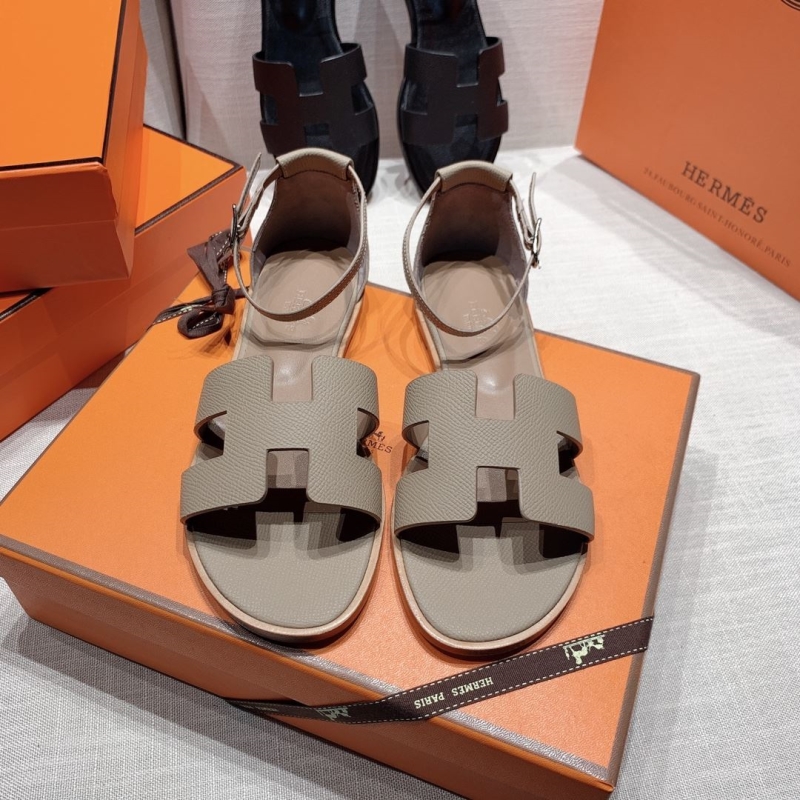 H**mes slippers